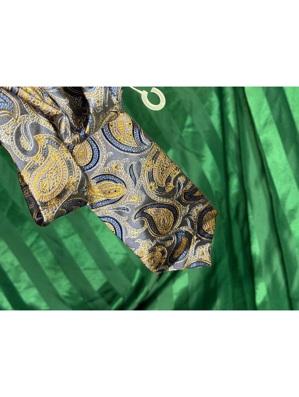 Jos A Bank Heritage Collection Blue Gold Paisley Silk Necktie Mens Ties